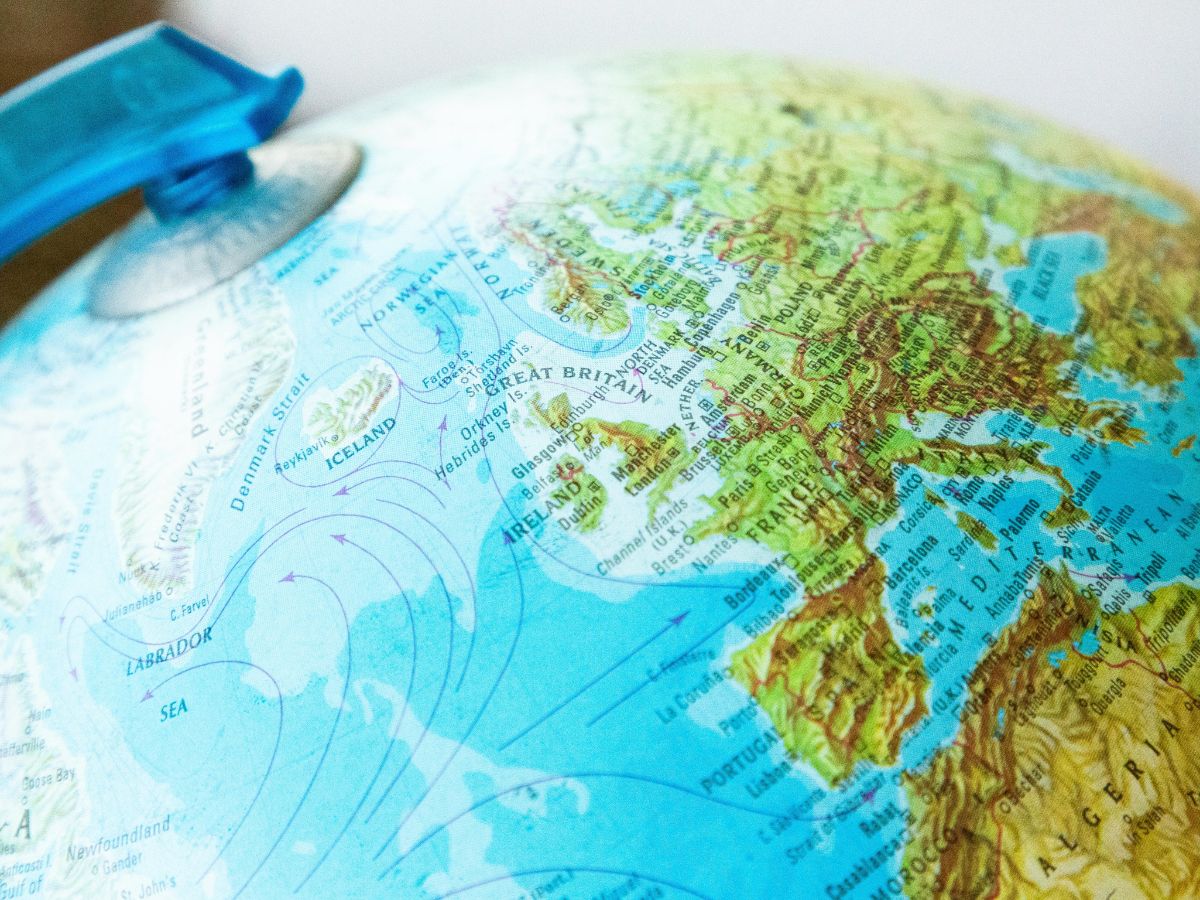 ¿Qué es la regularización masiva en España del 2026